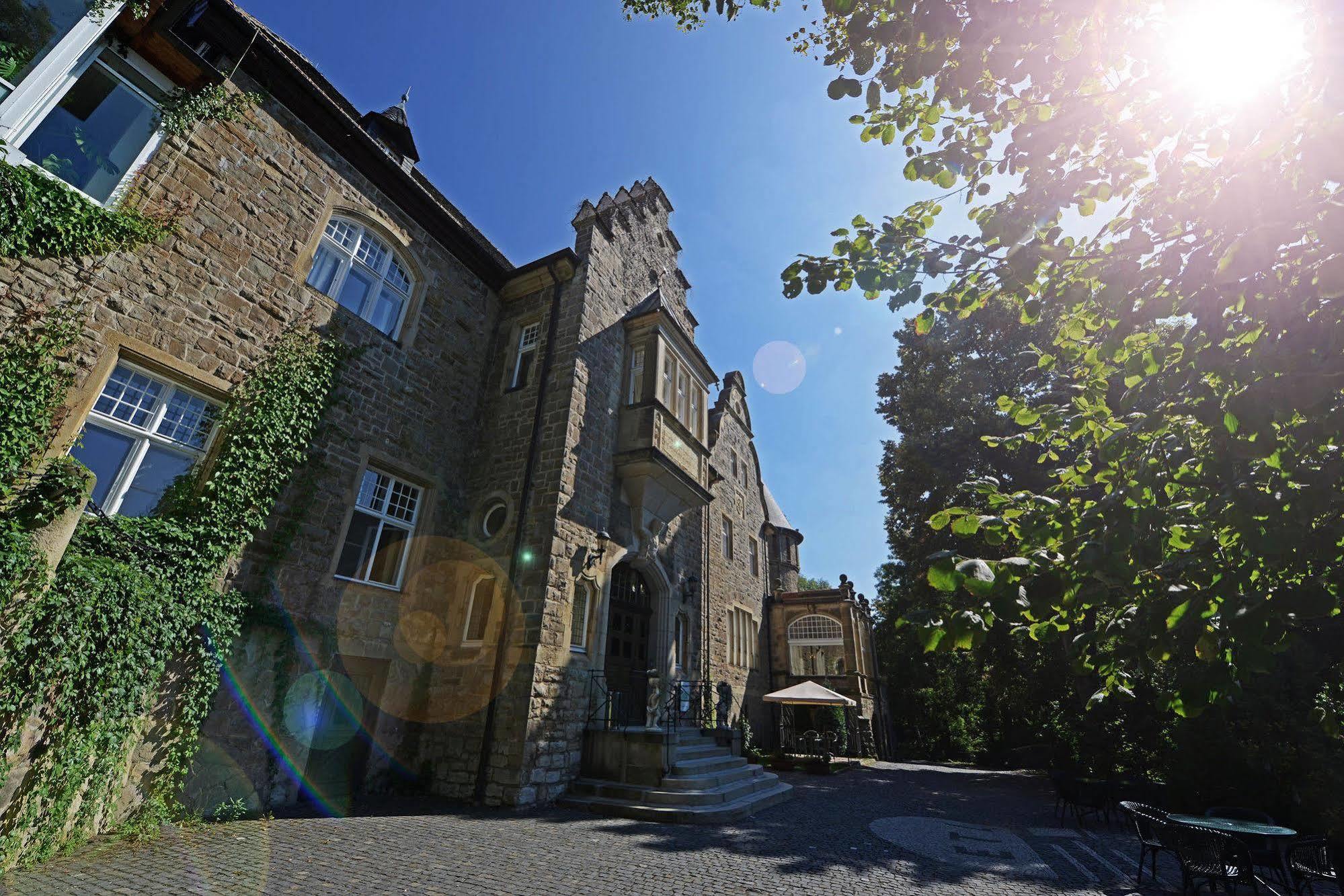 Schlosshotel Villa Westerberge Ашерслебен Экстерьер фото