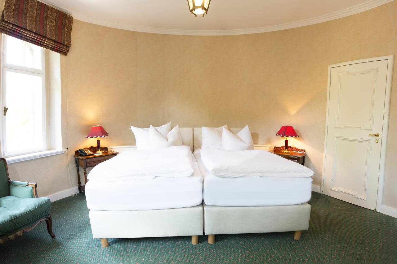 Schlosshotel Villa Westerberge Ашерслебен Экстерьер фото